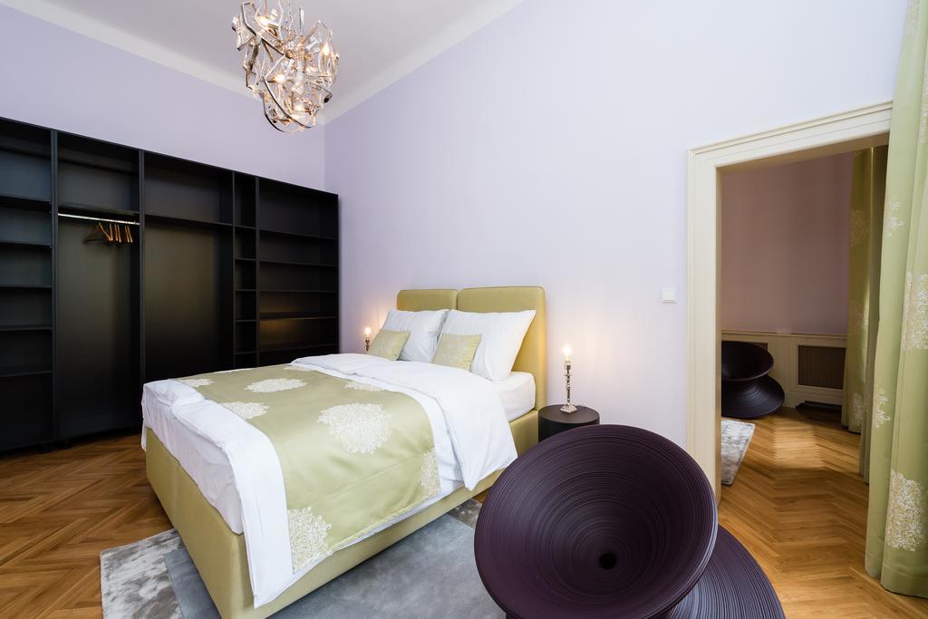Grand Central Residence By Tkc Prague