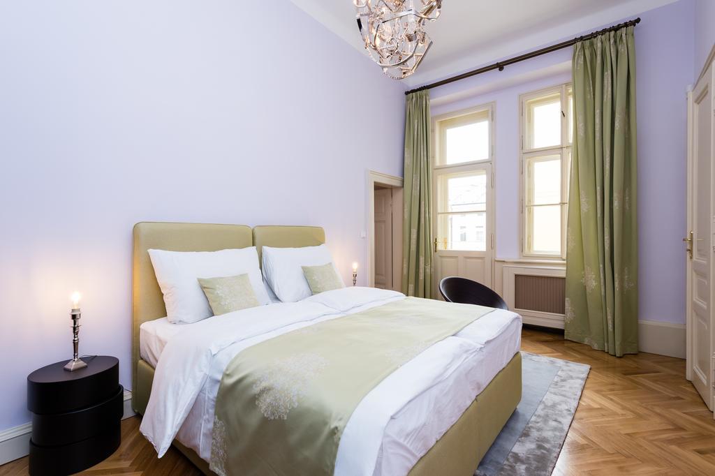 Grand Central Residence By Tkc Prague